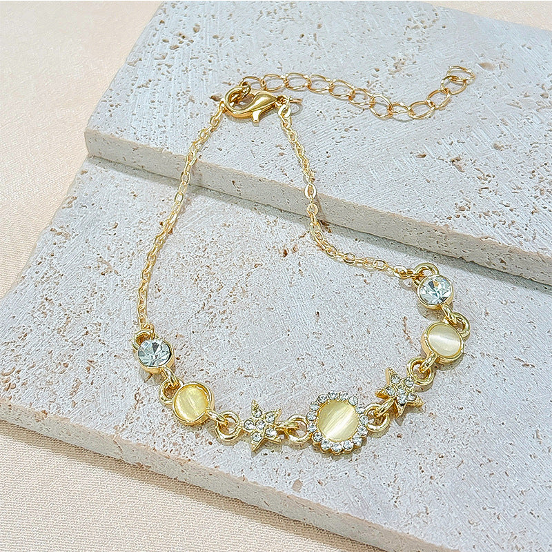 Korean Style Fashion Cat's Eye Stone Bracelet for Women, Light Luxury Jewelry, High-End Summer Temperament, Niche Versatile Bracelet