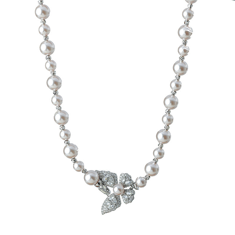 Butterfly Pearl Necklace for Women Sweater Chain Light Luxury Niche High-end New Collarbone Chain for Socialite Women