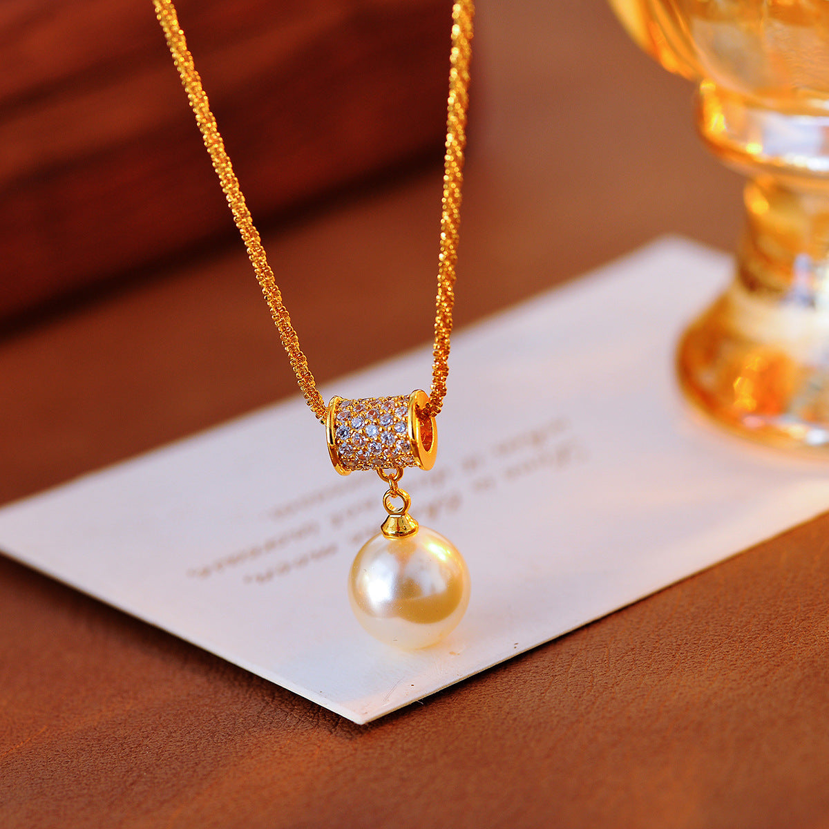 Golden Slim Waist Full Diamond Pearl Necklace for Women New Hot-Selling High-End Light Luxury Niche Sweater Chain