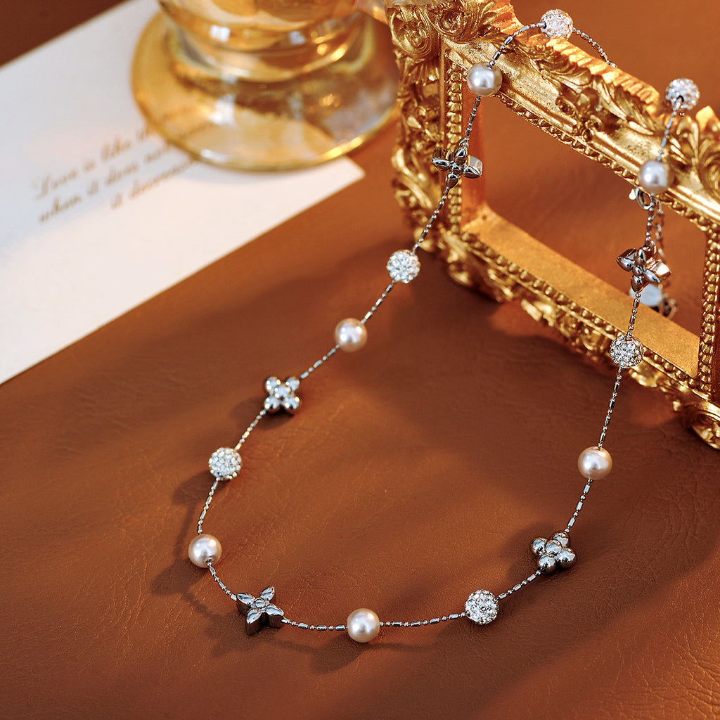 Exquisite Sparkling Starry Sky Four-Leaf Flower Pearl Necklace Niche Design High-End Fashion Collarbone Chain
