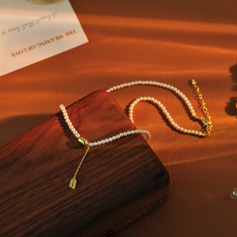 Hot-Selling Pearl Acacia Bean Necklace for Women, Light Luxury Elegant Designer High-End Sense Neck Chain with Tassel Lucky Clavicle Chain