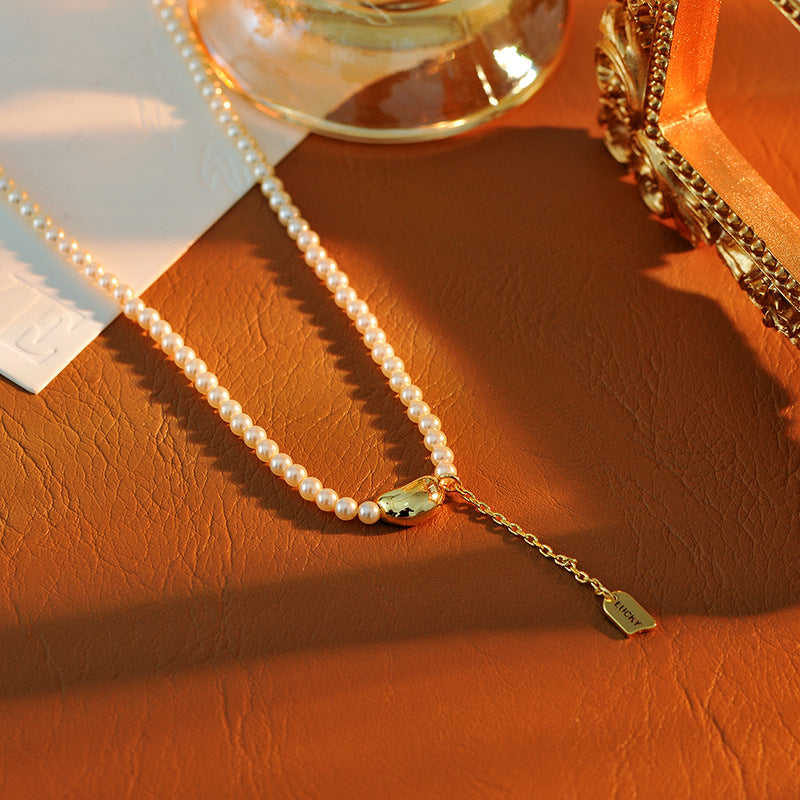 Pearl Necklace for Women, Light Luxury Niche Design, Acacia Bean Pendant, Elegant and High-End Neck Chain, Collarbone Chain Accessory