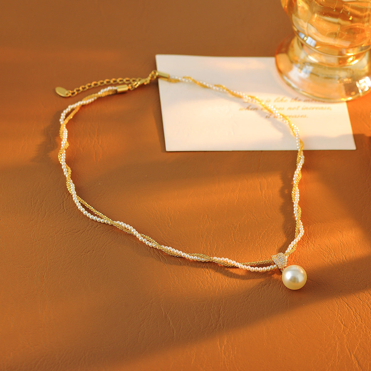 New High-End Light Luxury Niche Pearl Necklace Accessory for Women, Everyday Versatile Collarbone Chain