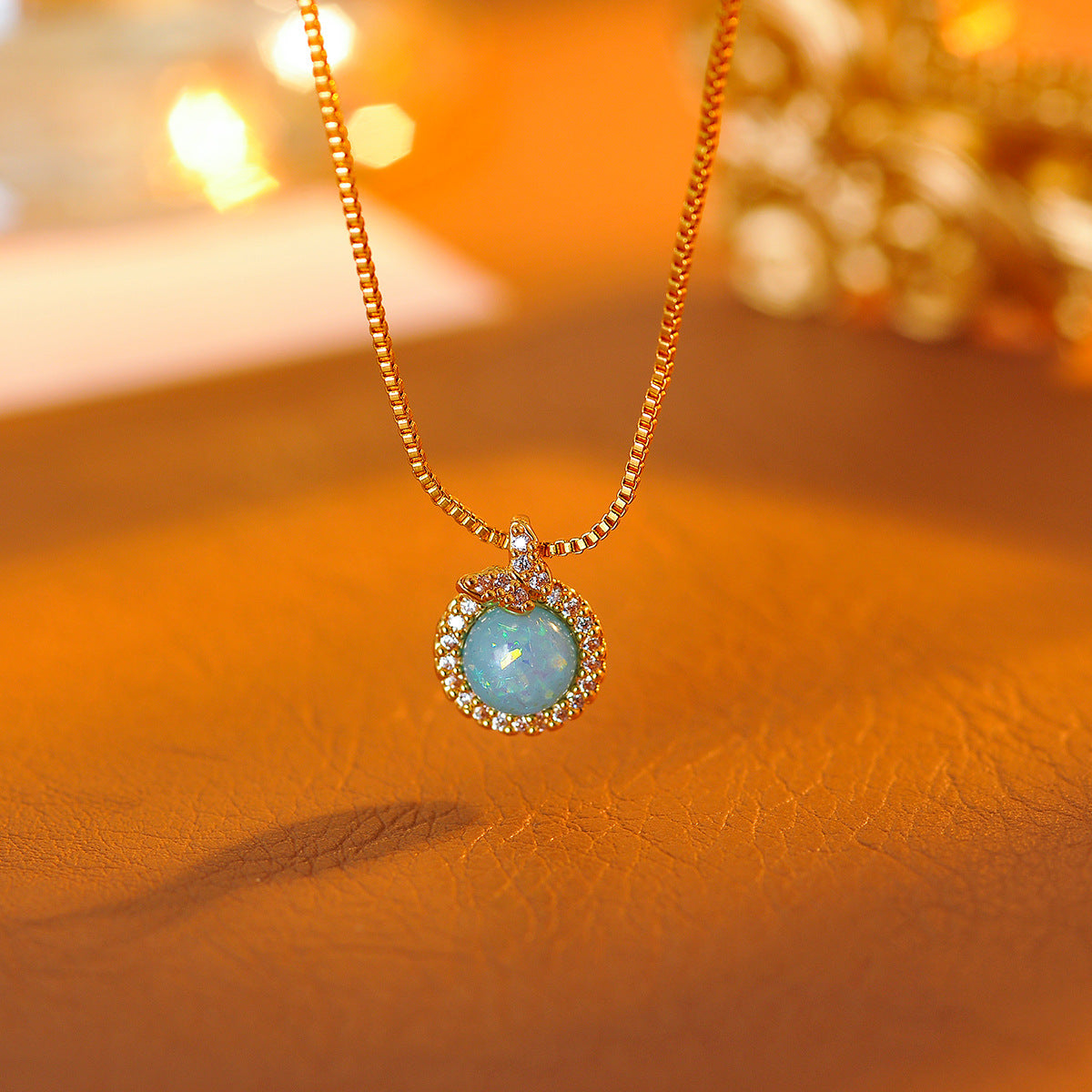 Vintage Turquoise Necklace Retro Classic Light Luxury High-end Niche 2025 New Clavicle Chain
