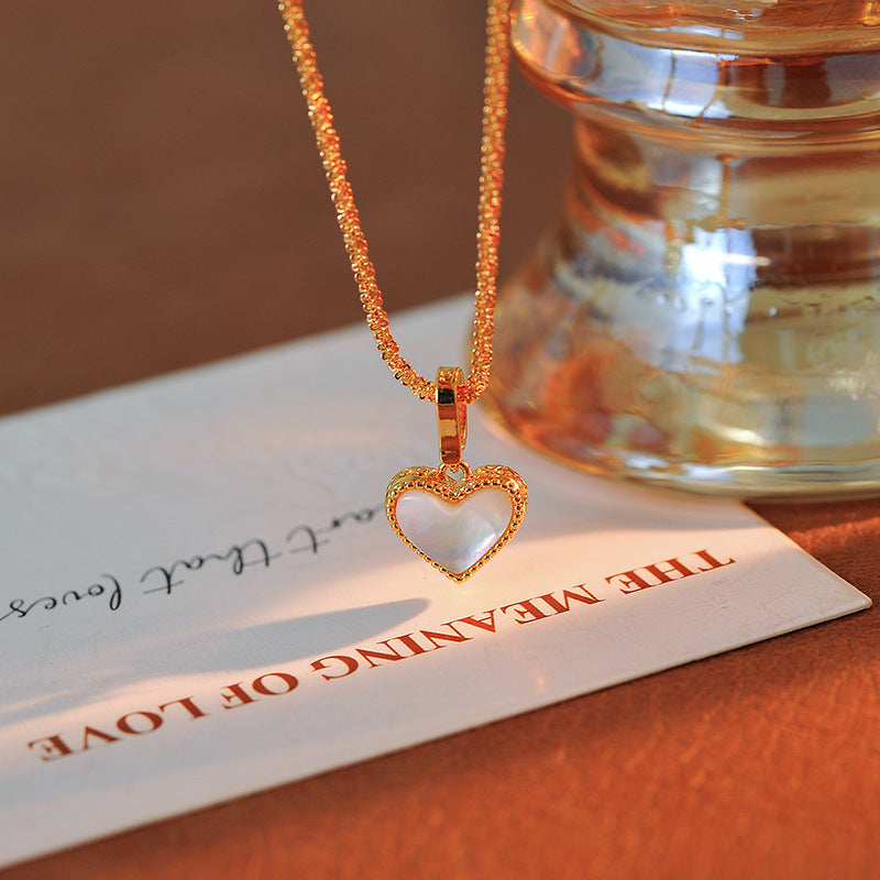 Light Luxury Retro High-End Red Heart Double-Sided Shell Necklace Simple Design Elegant Versatile 18K Collarbone Chain