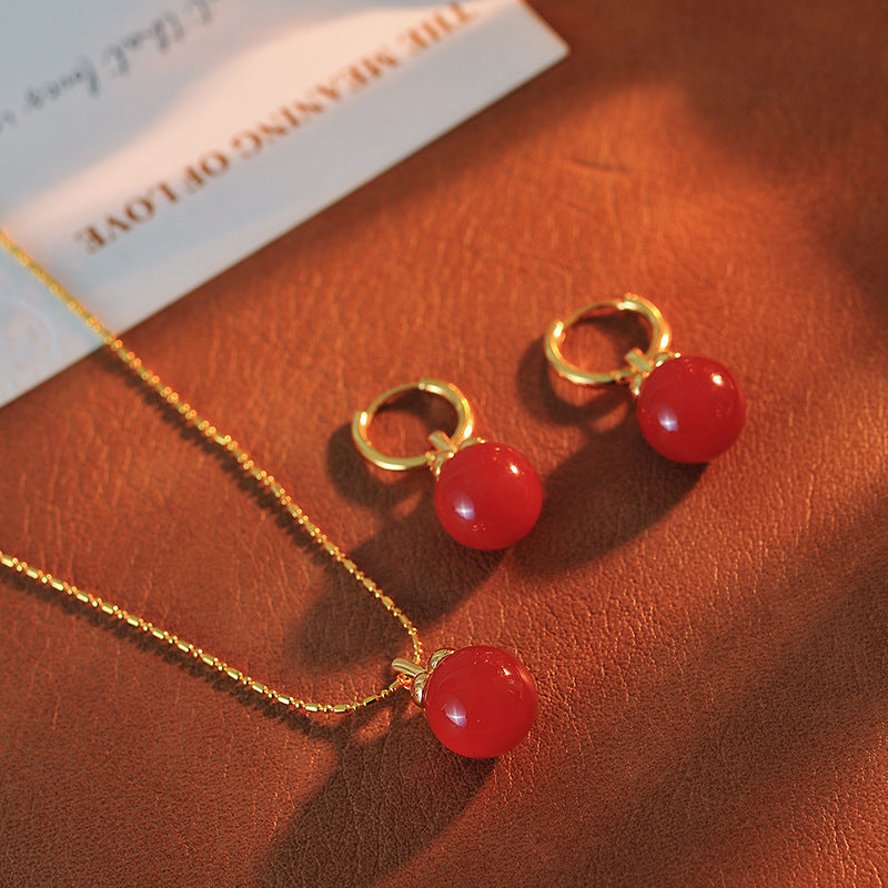 Everything Goes Well Red Agate Necklace for Women New Fashion High-end Autumn Winter Sweater Chain One Piece