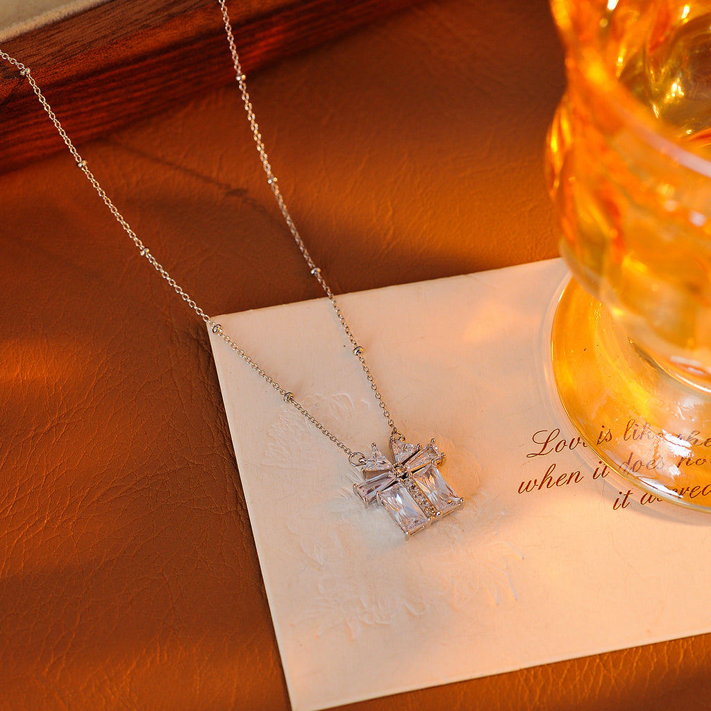 Silver Sparkling Zircon Bow Necklace High-End Light Luxury Niche New Clavicle Chain for Women