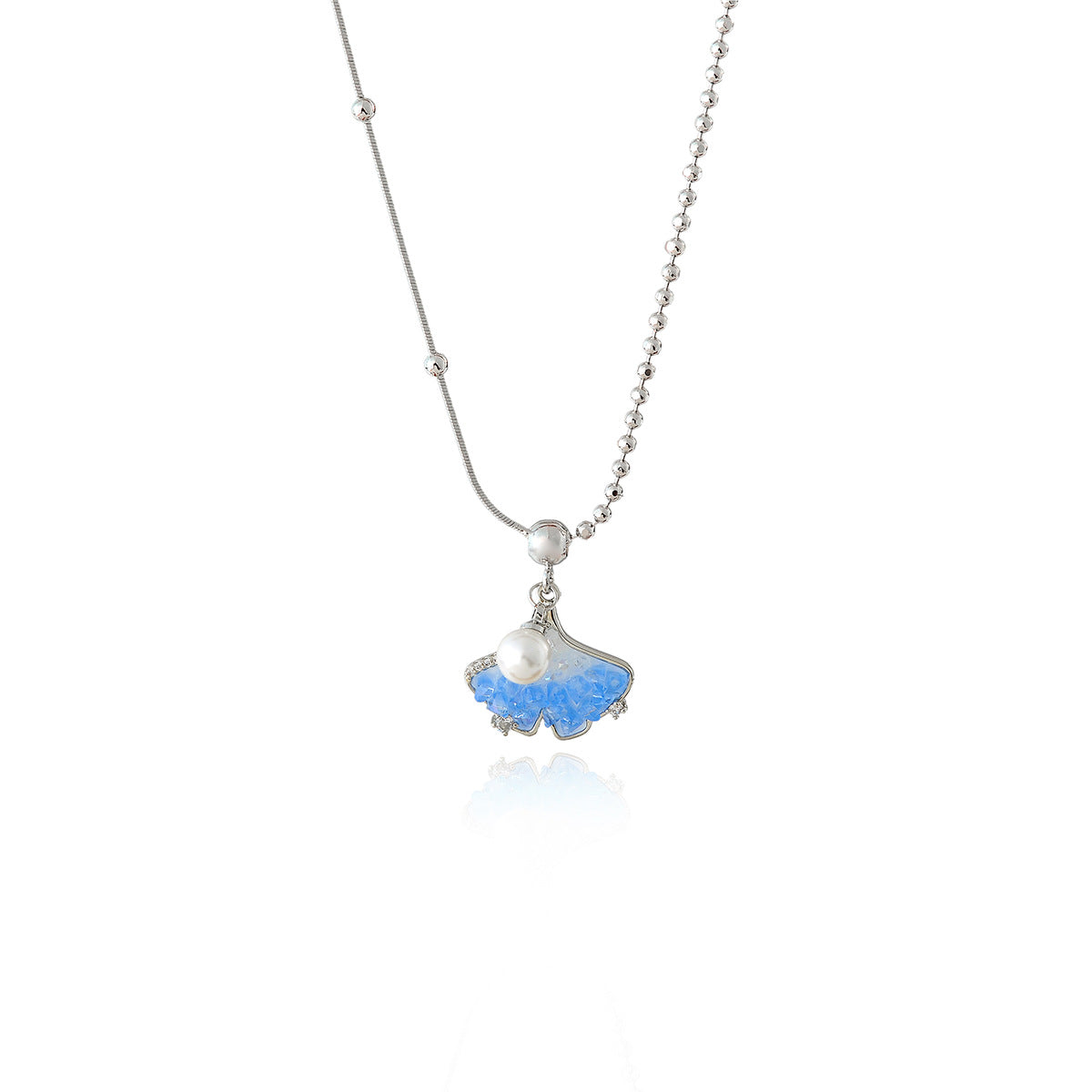 Unique Design Fashionable Versatile Brightening Necklace New Trendy Gradient Crystal Ginkgo Necklace