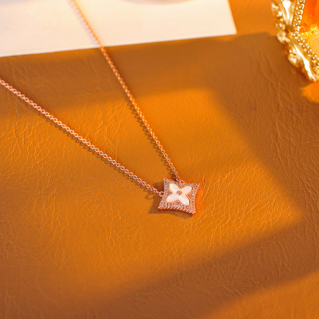 New European and American Fashion Four-Leaf Clover Inlaid Mother-of-Pearl Chain Necklace High-End Elegant Necklace