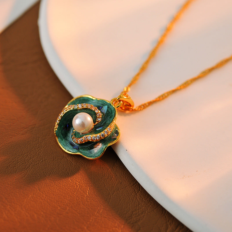 Pearl Rose Flower Necklace for Women, Light Luxury Enamel, High-End Niche Design, Fashionable and Elegant French Collarbone Chain