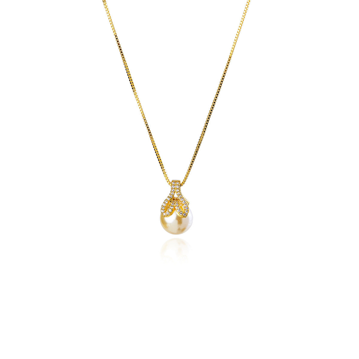 Fishtail Necklace with Diamonds and Natural Shell Pearl Single Fishtail Pendant Necklace Light Luxury High-end Clavicle Chain