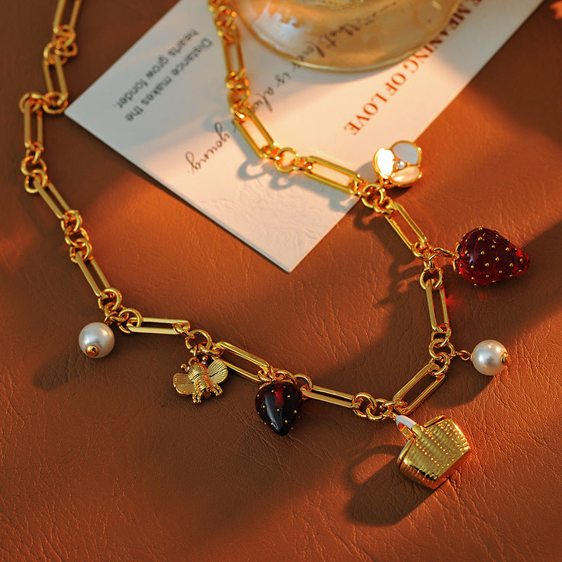 New Sweet Fresh Pastoral Style Strawberry Flower Bee Pearl Flower Basket Multi-Pendant Metal Necklace