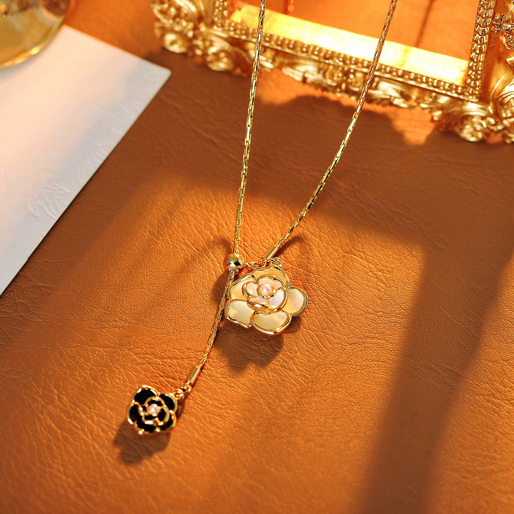 AB Black and White Camellia Pearl Pendant Necklace High-End Clavicle Chain New Hot-Selling Niche Choker