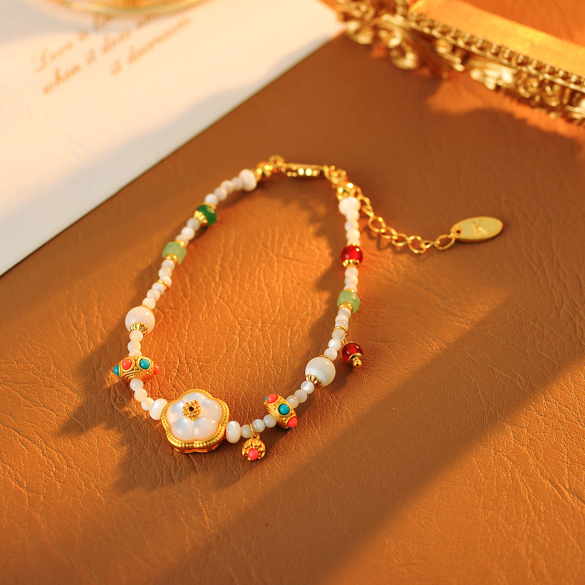 Original New Chinese Style Fashion Light Luxury Shell Beaded Flower Necklace for Women Versatile High-end Simple Niche Bracelet Wholesale