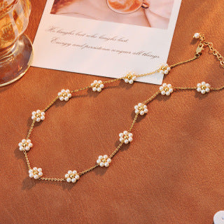 Cross-border European and American Hot-selling Fashion Copper Alloy Woven Flower Pearl Necklace Versatile Exquisite Elegant High-end Style