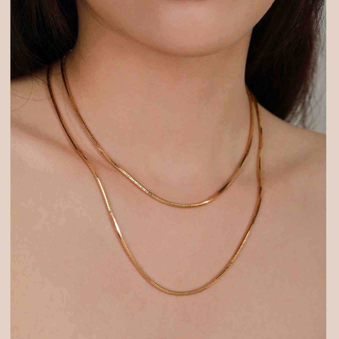 Titanium Steel Simple Fashion INS Style Square Snake Bone Chain Smooth Curve Beauty Versatile Personality Short Necklace