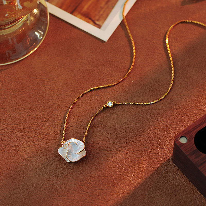 Korean Fashion New Oil Drop Camellia Collarbone Chain Necklace for Women Real Gold Plated Versatile Choker A10162