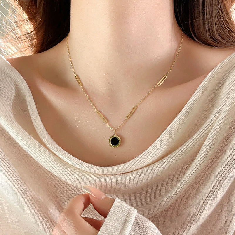Black and White Double-Sided Roman Numeral Disc Collarbone Chain Necklace for Women Rose Gold Design Sense Internet Celebrity Versatile Body Accessory