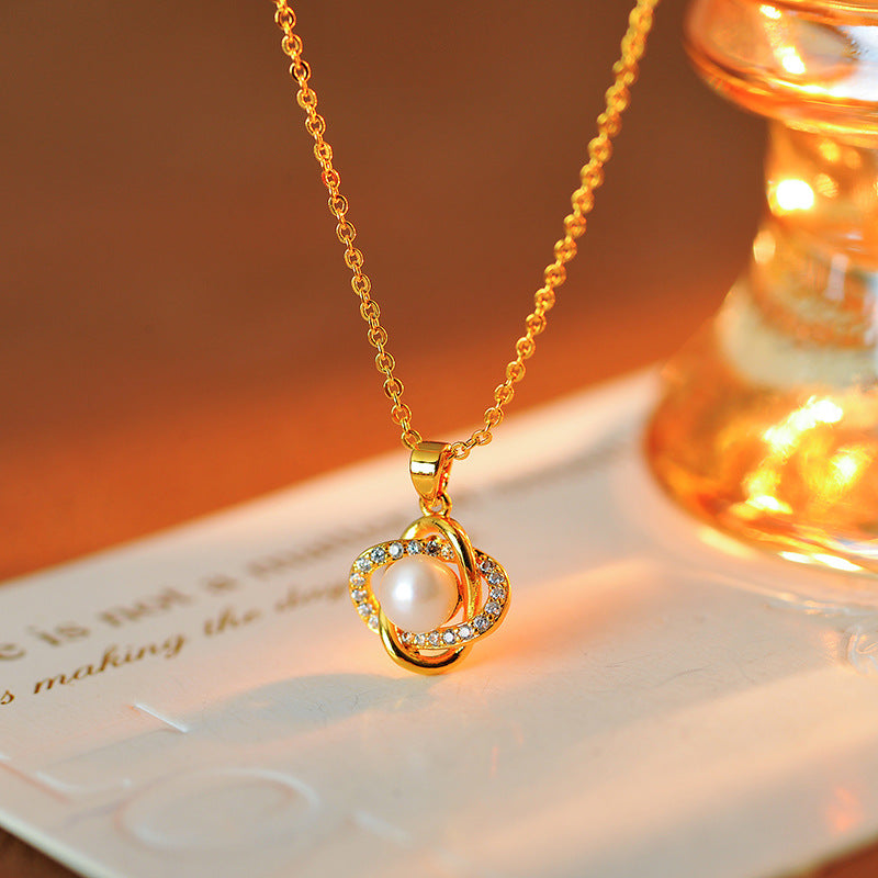 Design Sense Hollow Pearl Pendant Necklace for Women New Hot-Selling Light Luxury Choker Niche Collarbone Chain Accessories