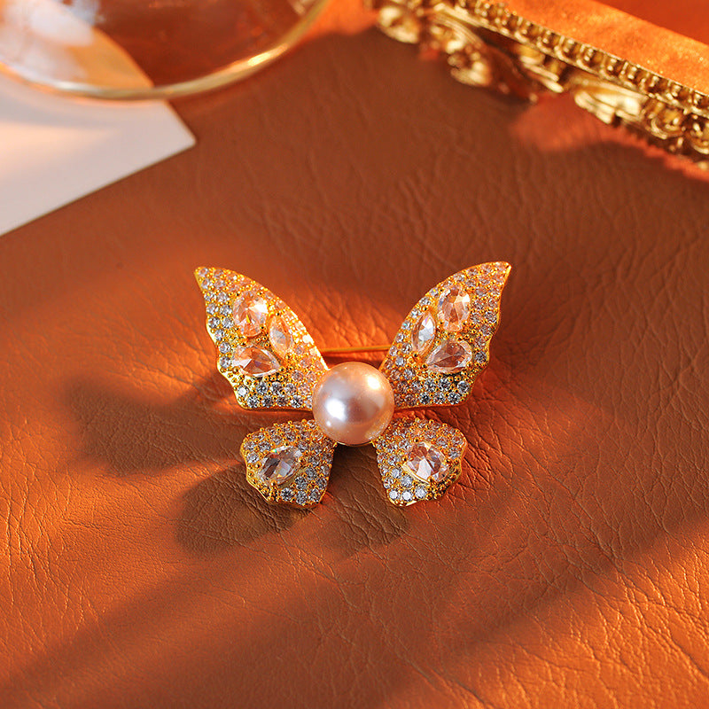 Butterfly Pearl Necklace for Women Sweater Chain Light Luxury Niche High-end New Collarbone Chain for Socialite Women