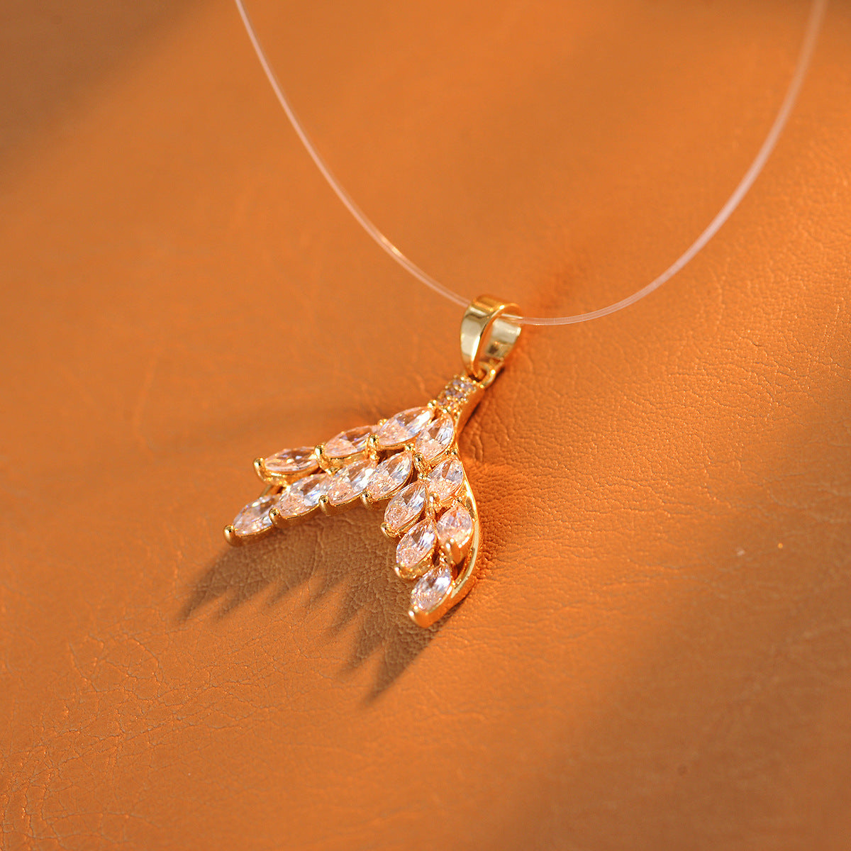 Fishtail Fish Line Necklace Earrings Pink Diamond Fishtail Fashion Necklace Elegant Personality Exquisite Collarbone Chain