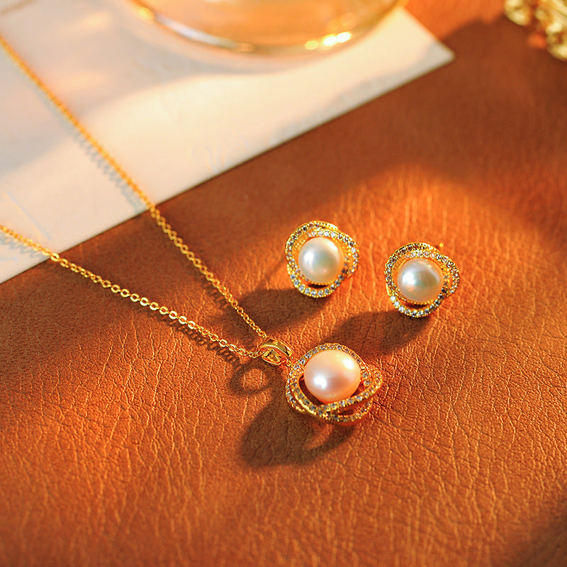 Pearl Necklace for Women, Light Luxury, Niche, Exquisite Collarbone Chain, High-End Neck Chain, New Hot-Selling Pendant Accessory