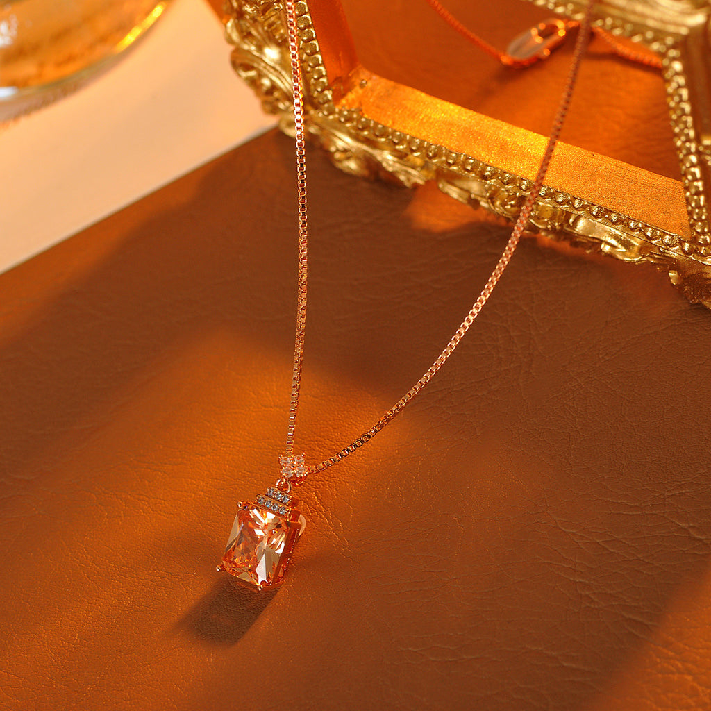 Light Luxury Perfume Bottle Necklace High Quality Sweet Sugar Cube Diamond Necklace Tea Color Crystal Necklace Female