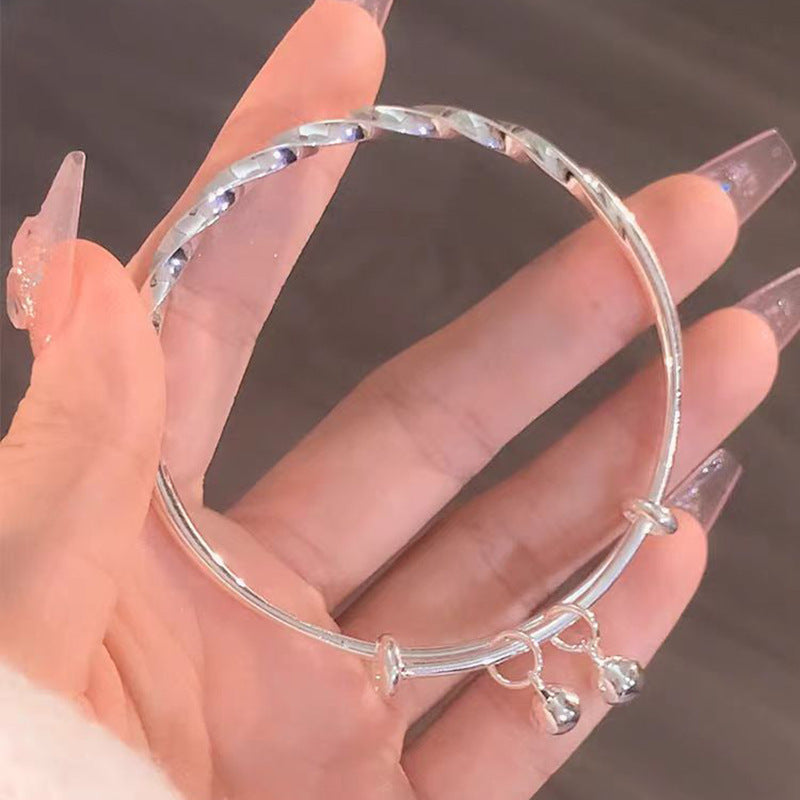 Japanese and Korean Adjustable Wave Pattern Bell Bracelet for Women, Niche Simple Versatile Solid Braided Hand Jewelry, Light Luxury