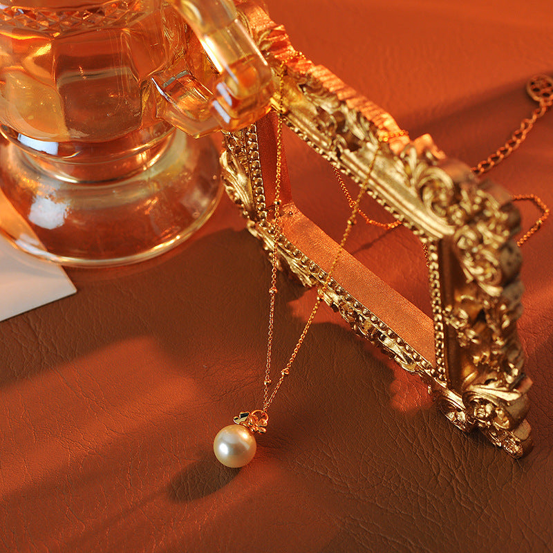 Light Luxury Fashion French Zircon Flower Pearl Necklace for Women, Niche Design, Elegant and High-end Jewelry