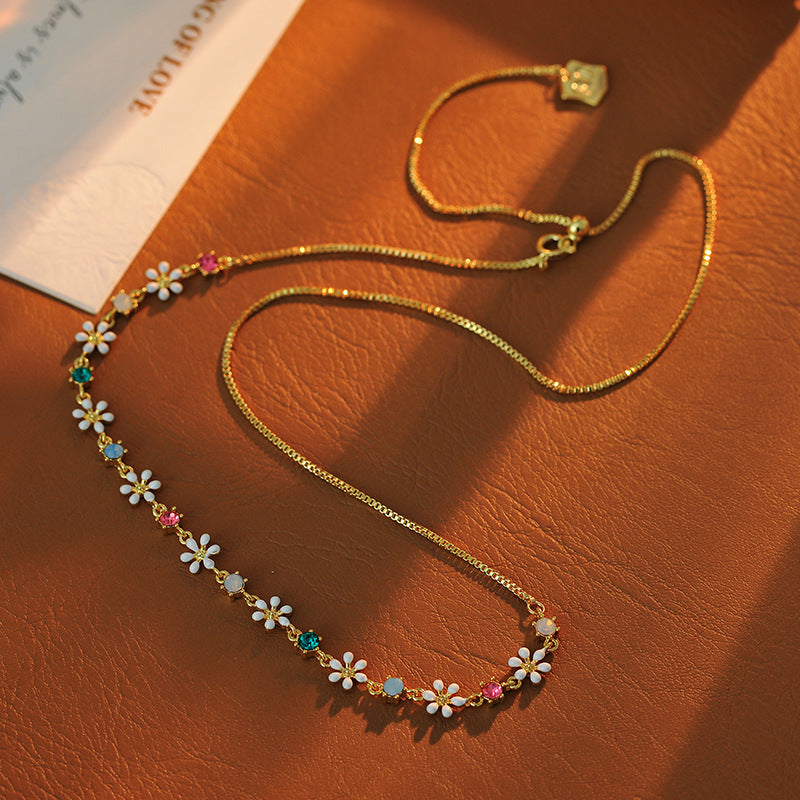 Colorful Daisy Dopamine Necklace for Women New Hot-Selling Collarbone Chain Niche Design Sense Choker