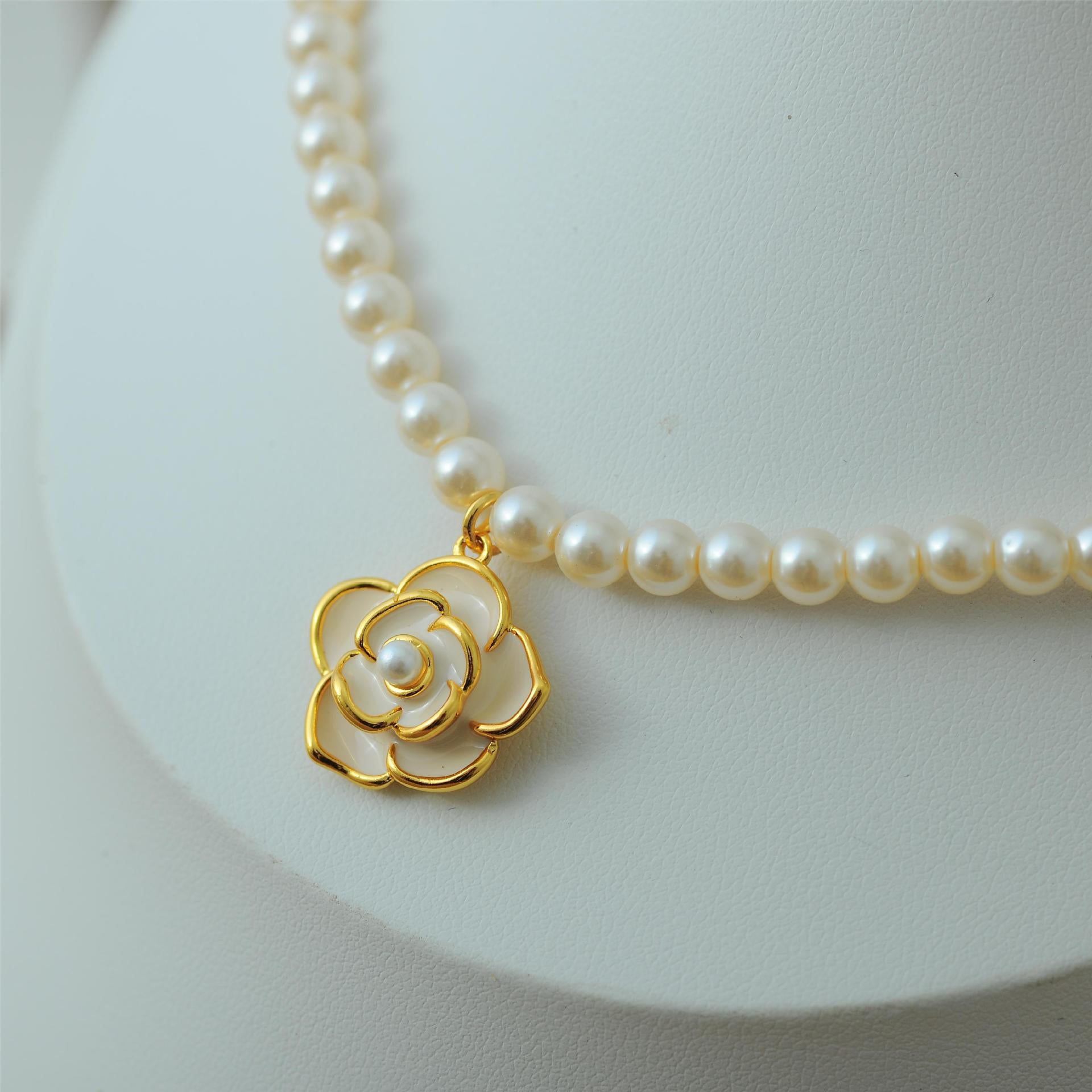 French Style High-End Imitation Shijia True Round Pearl Necklace Elegant Light Luxury Camellia Necklace Vintage A10049