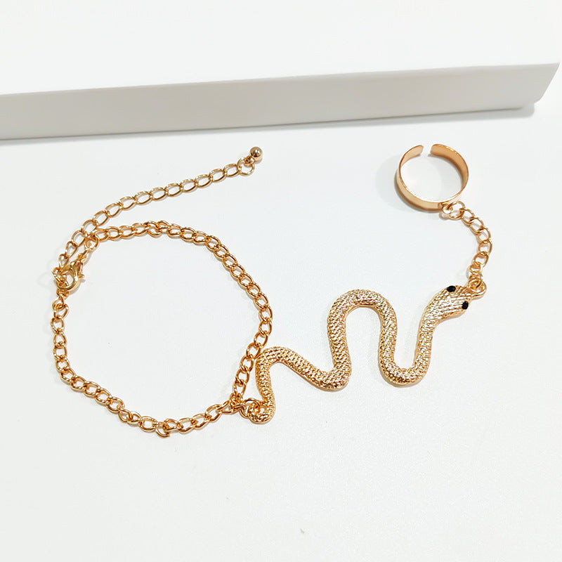 New Alloy Snake-Shaped Back Chain Personality Irregular Ring Integrated Chain Women's Jewelry Inlaid with Diamonds European and American Style