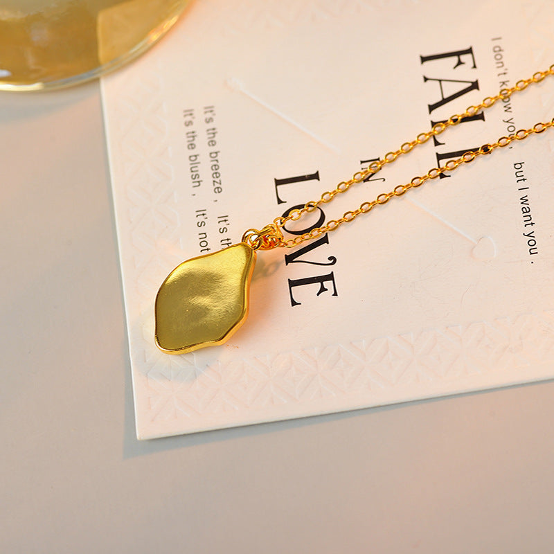 New Chinese Style Retro Palace Flower Freshwater Inlaid Pearl Necklace Enamel Glaze Temperament Pendant Necklace for Women