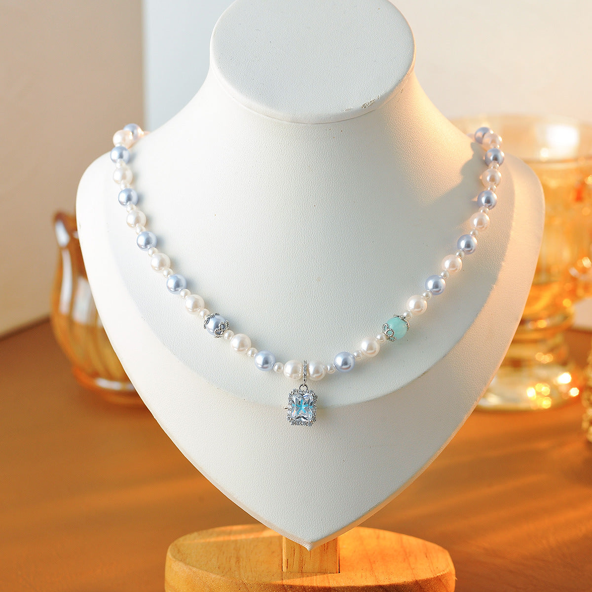 New Natural Blue Crystal Bead Necklace Choker Clavicle Chain Light Luxury Niche Shijia