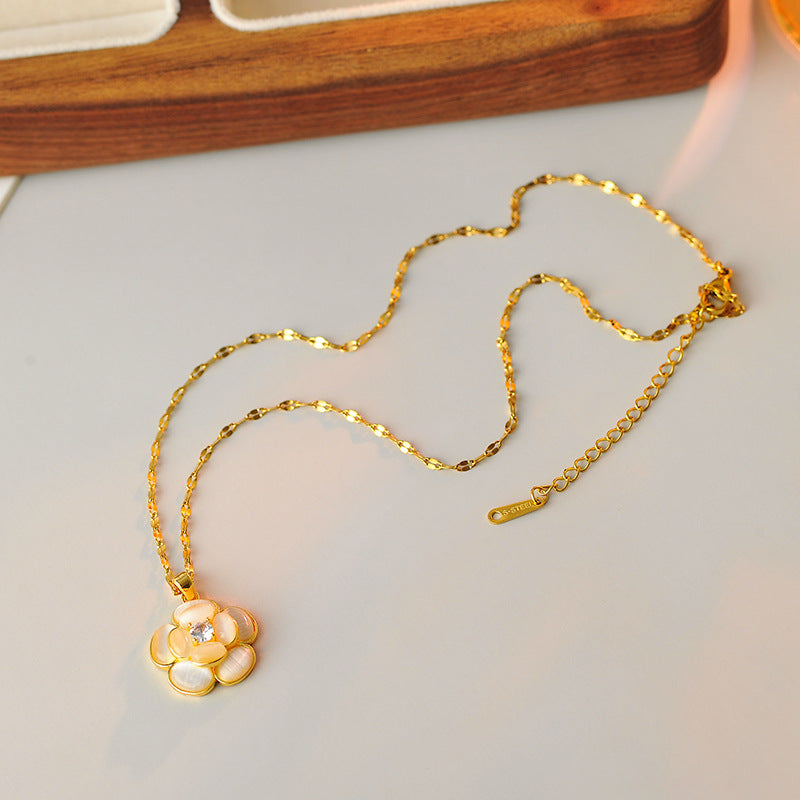 Light Luxury High-End Flower Necklace for Women Lucky Ins Internet Celebrity Fashion Versatile Niche Temperament Collarbone Chain