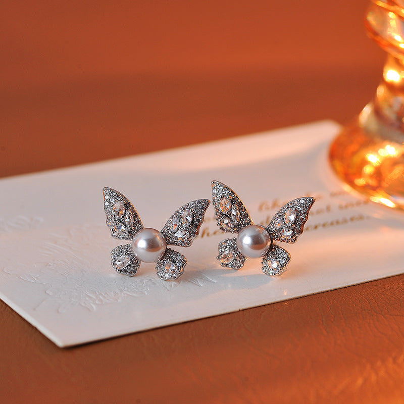 Butterfly Pearl Necklace for Women Sweater Chain Light Luxury Niche High-end New Collarbone Chain for Socialite Women