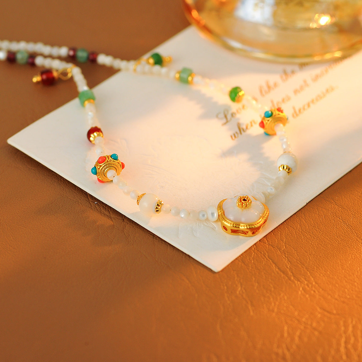 Original New Chinese Style Fashion Light Luxury Shell Beaded Flower Necklace for Women Versatile High-end Simple Niche Bracelet Wholesale