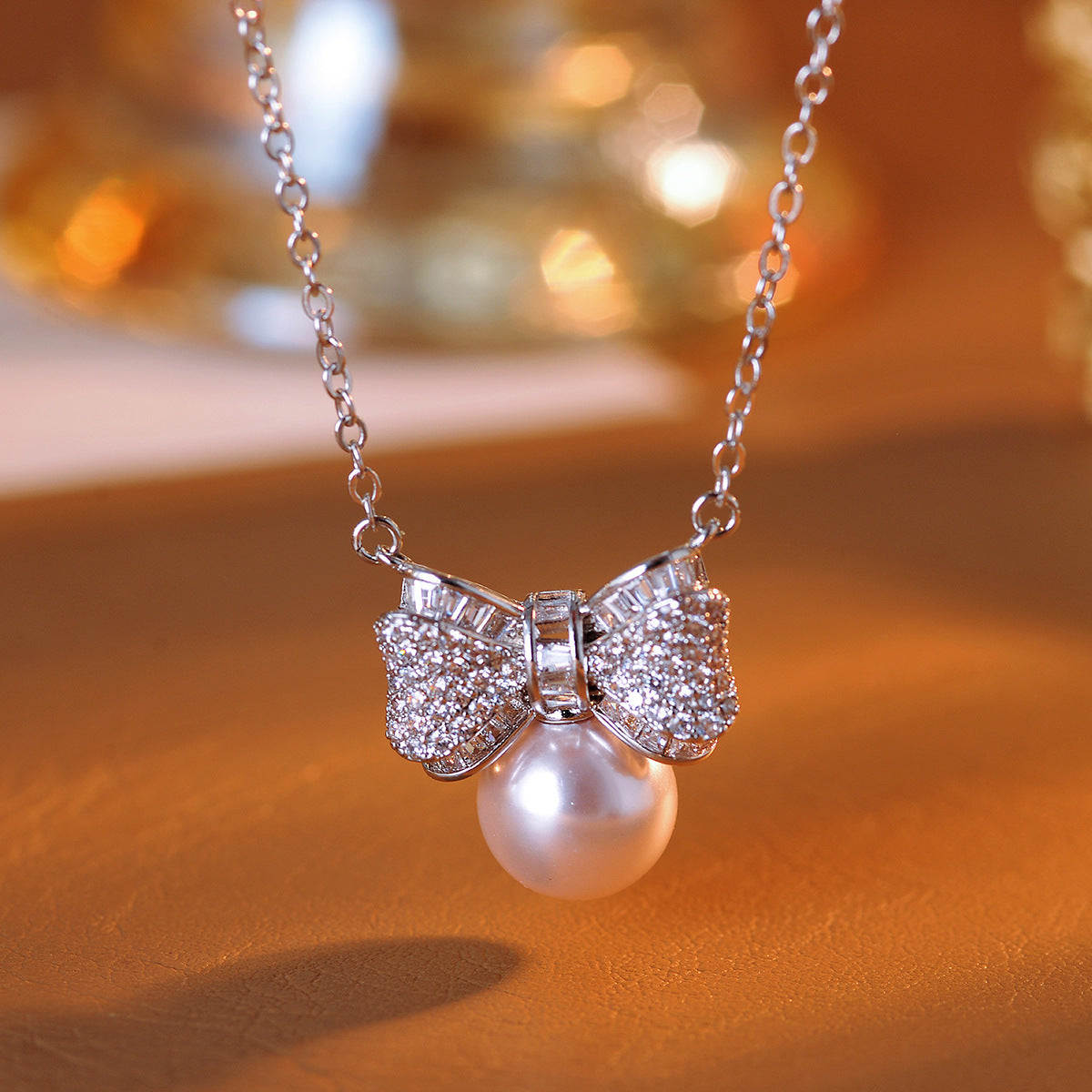 French Retro Exquisite Bow Necklace Niche High-end Light Luxury Versatile Smart Collarbone Chain