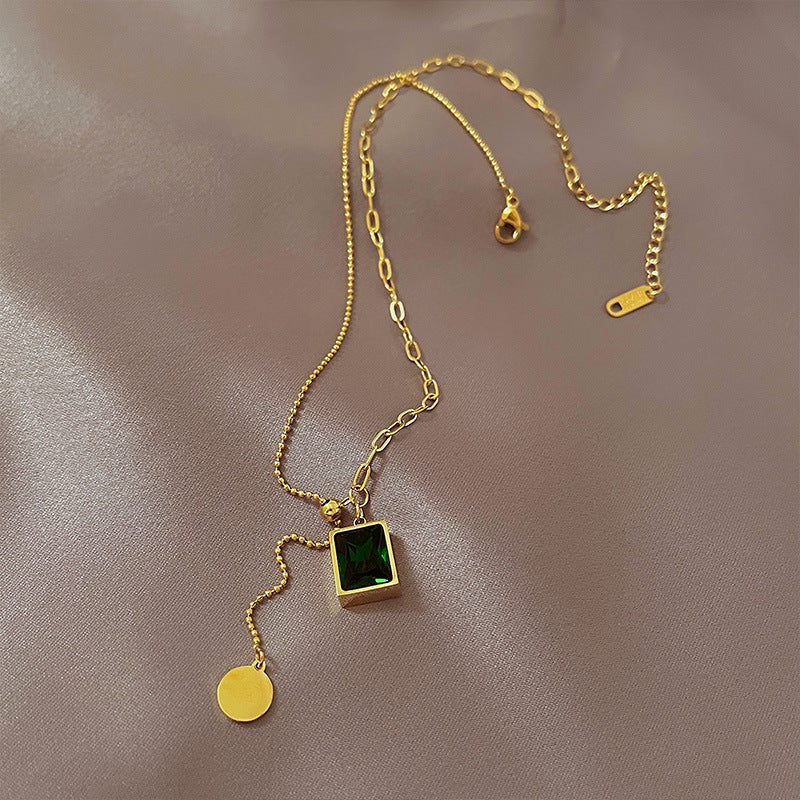 Vintage Emerald Splicing Collarbone Chain for Women, Simple Niche Adjustable Necklace, Minimalist Style Titanium Steel Choker, New Summer Model