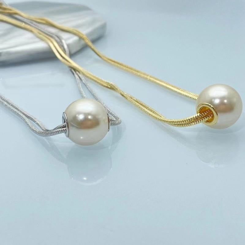 Light Luxury Pearl Pendant Necklace for Women 2025 New Double Layer French Niche Design Collarbone Chain High-end Neck Chain