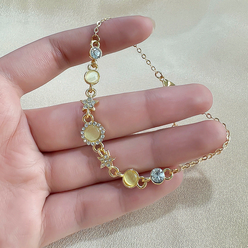 Korean Style Fashion Cat's Eye Stone Bracelet for Women, Light Luxury Jewelry, High-End Summer Temperament, Niche Versatile Bracelet