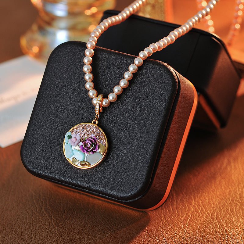 Oil Painting Style Pearl Necklace for Women New Chinese Style National Style Flower Artistic Retro 2025 New Niche Design Clavicle Chain