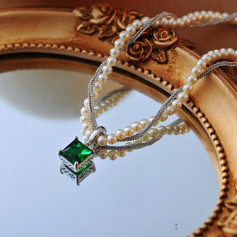 European and American Style Fashion French Retro High-End Pearl Wrapped Small Square Zircon 2024 Hot-Selling Collarbone Chain