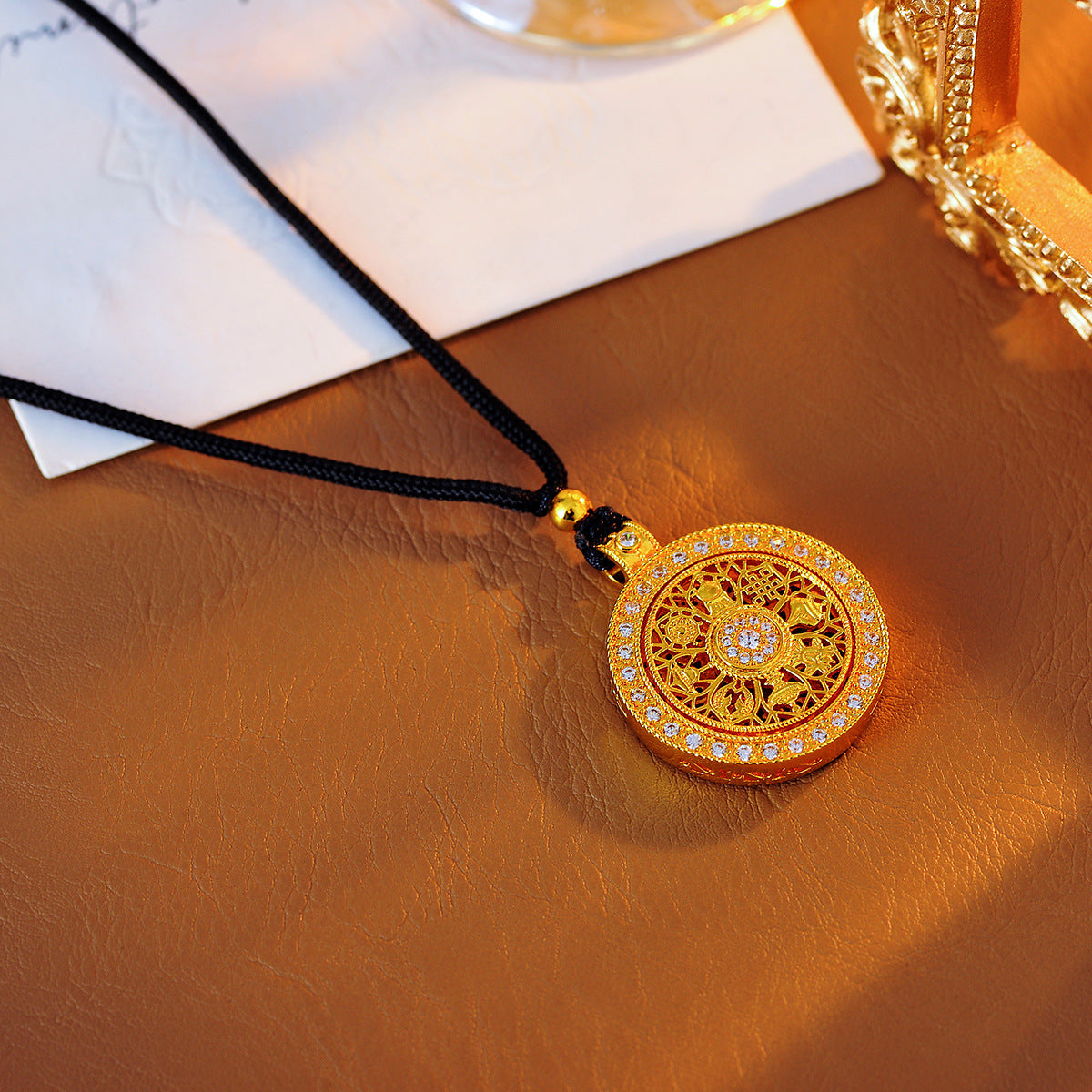 Gold Shop Same Style Ancient Method Sand Gold Inlaid with Diamonds Auspicious Eight Treasures Compass Necklace Pendant Rotatable Sweater Chain