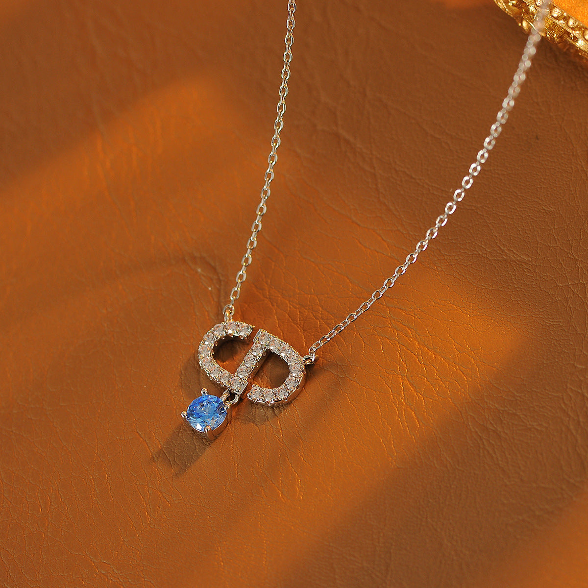 New Hot-Selling CD Letter Inlaid Diamond Gold Necklace Light Luxury Ins High-End Sense Elegant Collarbone Chain