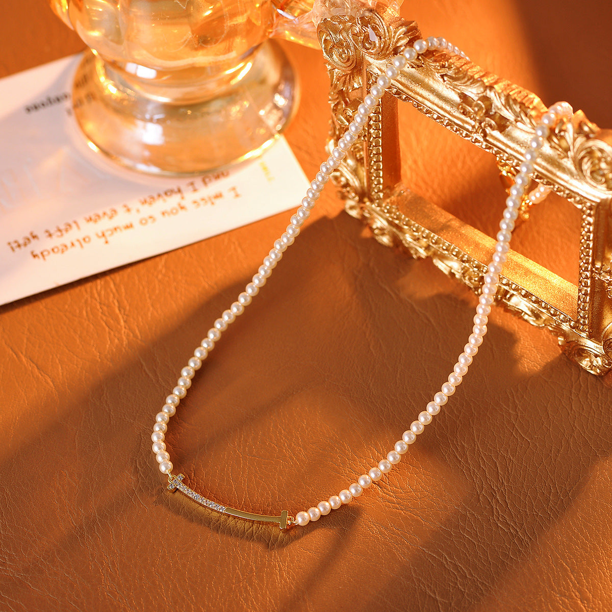 Pearl Necklace French Retro Light Luxury Smile Pearl Necklace for Women Niche High-end Smiley Face Choker