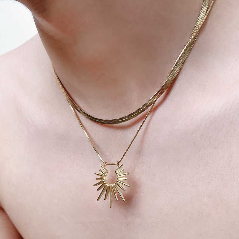 Titanium Steel Double Layer Stacked Collarbone Chain New Hot-Selling Sun God Light Luxury Niche High-End Spring Summer Women's Necklace
