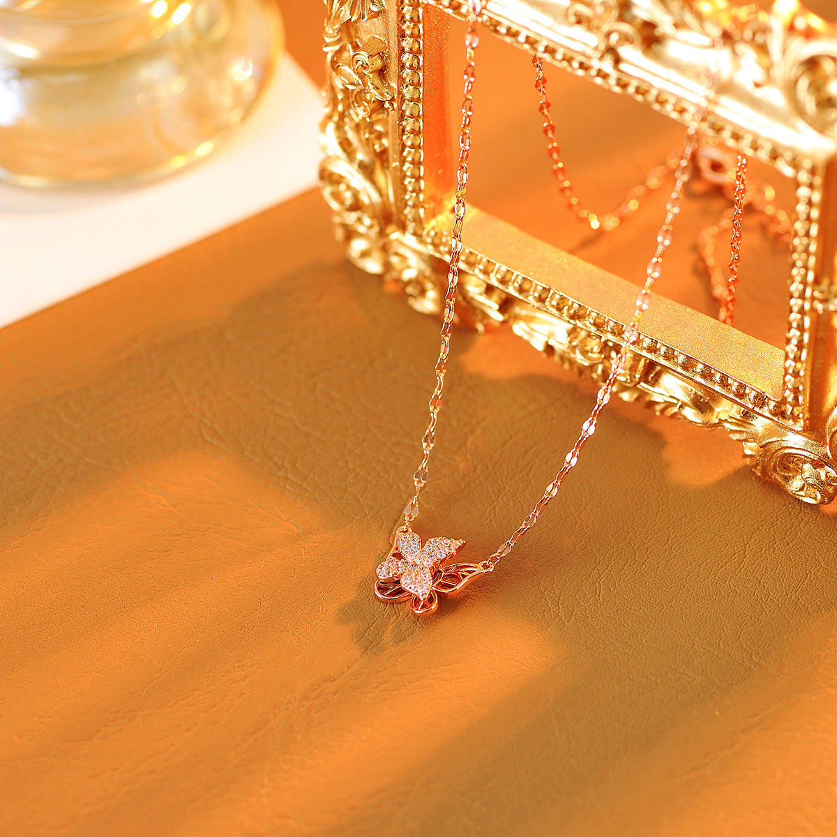 Rotatable Necklace Butterfly Sweater Chain Women's Elegant Fashion Jewelry Collarbone Chain High-end Pendant