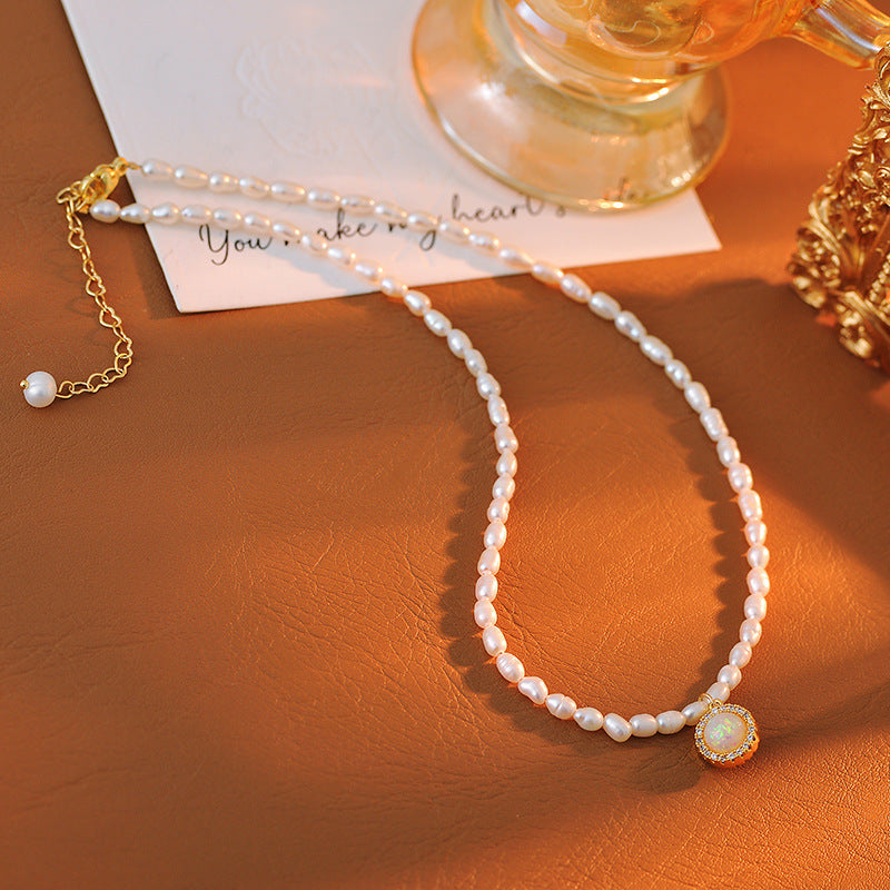 High-end French Elegant Versatile Natural Pearl Necklace Temperament Collarbone Sweater Chain Light Luxury Fashion