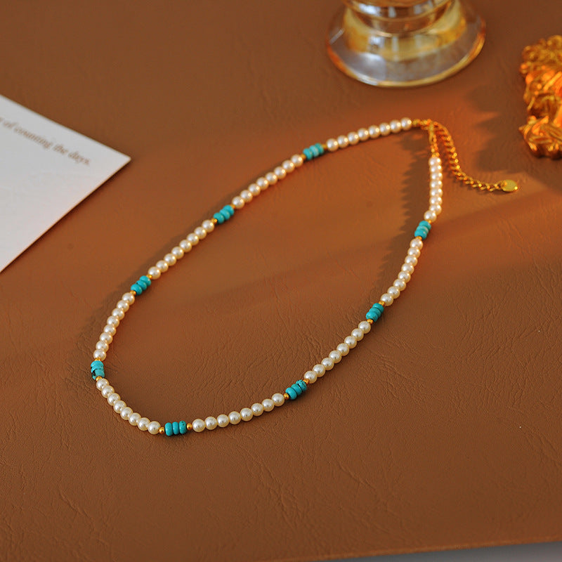 Tea White Retro Pearl Necklace for Women, Light Luxury Niche High-end Turquoise Elegant Layered Collarbone Chain Necklace